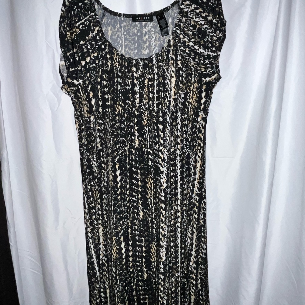 Axcess Monochrome Patterned Maxi Dress